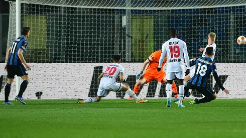 Atalanta derrotó al Bayer Leverkusen pese al tempranero golazo de Charles Aránguiz en Europa League.