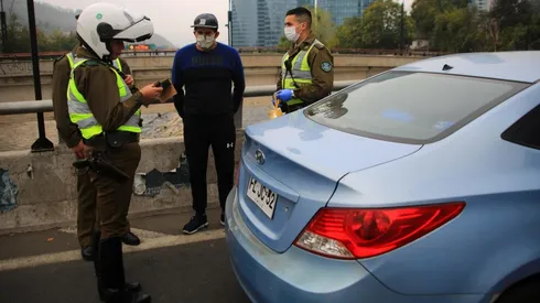 ¿Cómo puedo obtener la primera licencia de conducir?