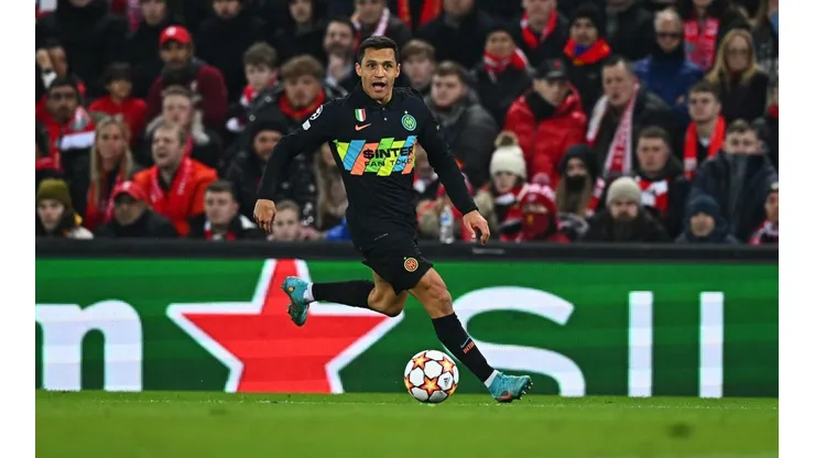 El goleador histórico de La Roja tuvo un gran desempeño en el partido del Inter de Milán ante Liverpool, pero su expulsión en el minuto 63 amargó lo que podría haber sido una verdadera hazaña.