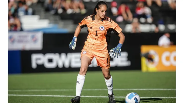 La Roja Fem Sub 17 va por la clasificación en el Sudamericano sin su arquera