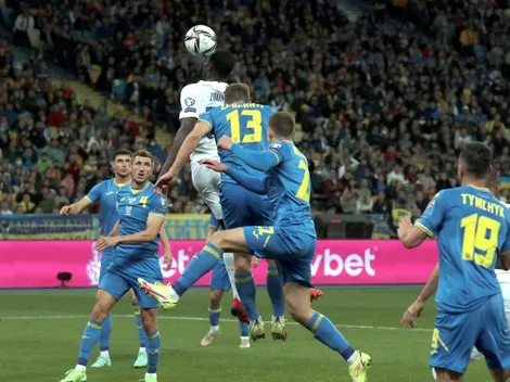 La FIFA aplaza repechaje de Ucrania y clasifica automáticamente a Polonia