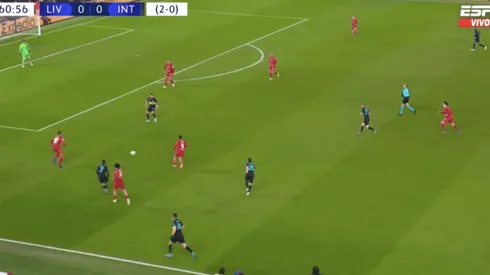 Alexis se lució y le dio un gran pase a Lautaro Martínez para el primer gol del Inter.