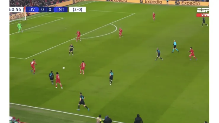 Alexis se lució y le dio un gran pase a Lautaro Martínez para el primer gol del Inter.