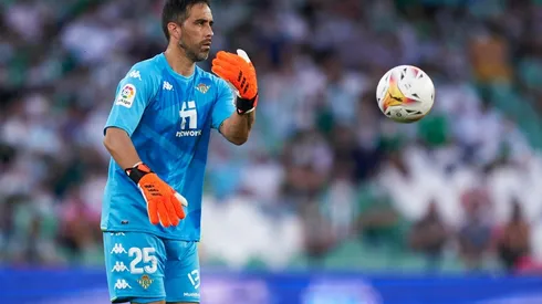 Claudio Bravo quiere sumar su cuarto partido como titular al hilo en el Betis