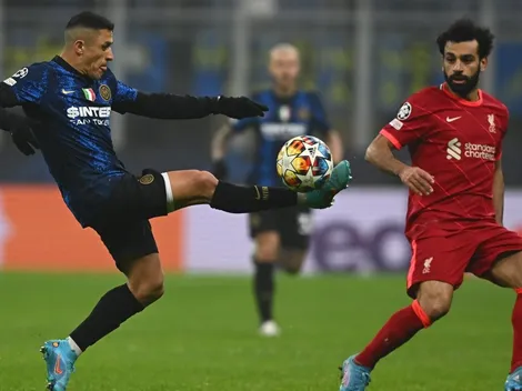 Formación: Alexis y Vidal titulares para ir por la hazaña ante Liverpool