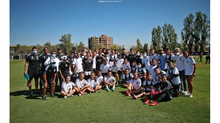 Colo-Colo protagoniza un entrenamiento mixto por el 8M