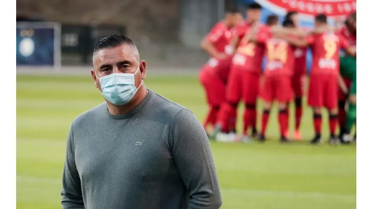 Jaime García siempre reúne a los jugadores en la cancha después de los partidos