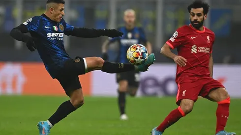 Alexis Sánchez entrenó como titular y puede ser la sorpresa ante Liverpool