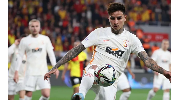 Erick Pulgar estuvo en cancha hasta el minuto 59 cuando tuvo que ser reemplazado.