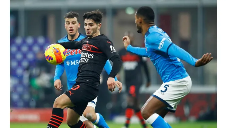 Napoli y Milan están en el 2° lugar de la Serie A con 57 puntos.