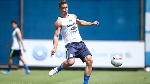 El jugador aceptó la multa pero llevará a la justicia a la mujer por revelar intimidad.