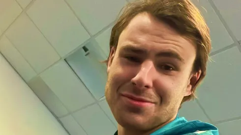 Ben Brereton se saca varios años de encima luego de quitarse la barba y el bigote. Ojalá no pierda la sabiduría que esconde cada barba