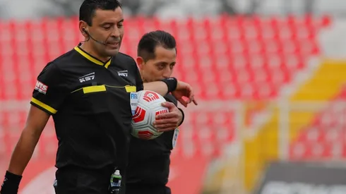 Roberto Tobar arbitrará el Superclásico por séptima vez.