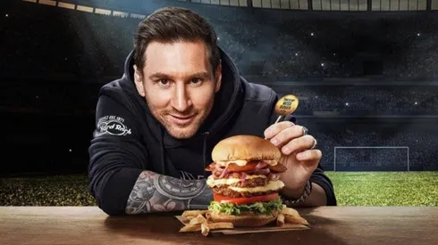 Lionel Messi creó la Messi Burger, disponible en todos los Hard Rock Cafe en el mundo, incluyendo el local de Santiago.