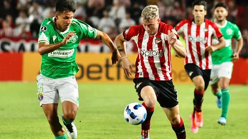 Estudiantes metió un gol viciado para abrir la revancha y eliminar a Audax en la Libertadores.