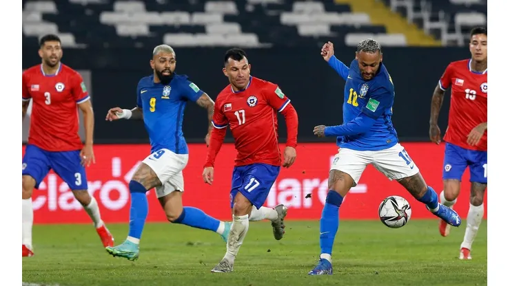 El periodista chileno que más sabe del fútbol brasileño, con más de 20 años siendo corresponsal en tierras cariocas, entregó los puntos débiles de Brasil para que La Roja busque un triunfo histórico en el Maracaná.