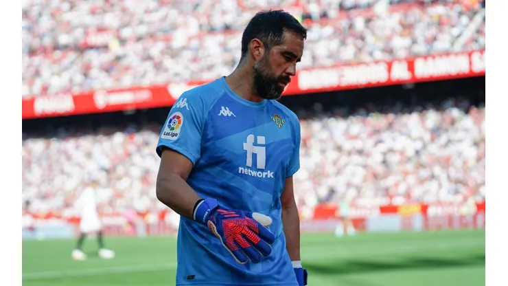 Claudio Bravo volvió a la titularidad en el clásico andaluz ante el Sevilla por La Liga.