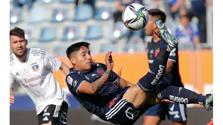 Colo Colo y Universidad de Chile llegan al Superclásico tras sendas derrotas.