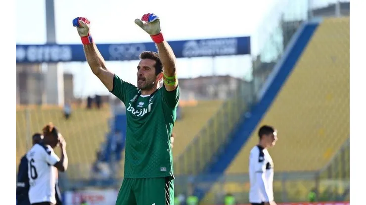 Gianluigi Buffon viene de sacar un cero en el arco en un 4-0 ante Spal.