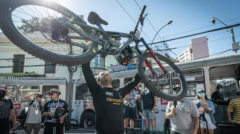 Pedro Ferreira se repite el plato y es el bicampeón de Red Bull Valparaíso Cerro Abajo 2022.