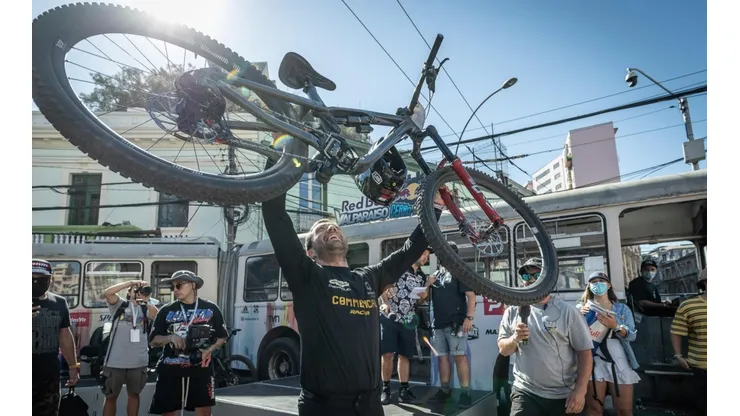 Pedro Ferreira se repite el plato y es el bicampeón de Red Bull Valparaíso Cerro Abajo 2022.
