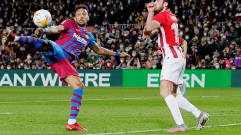 Pierre Emerick Aubameyang abrió la cuenta para Barcelona.