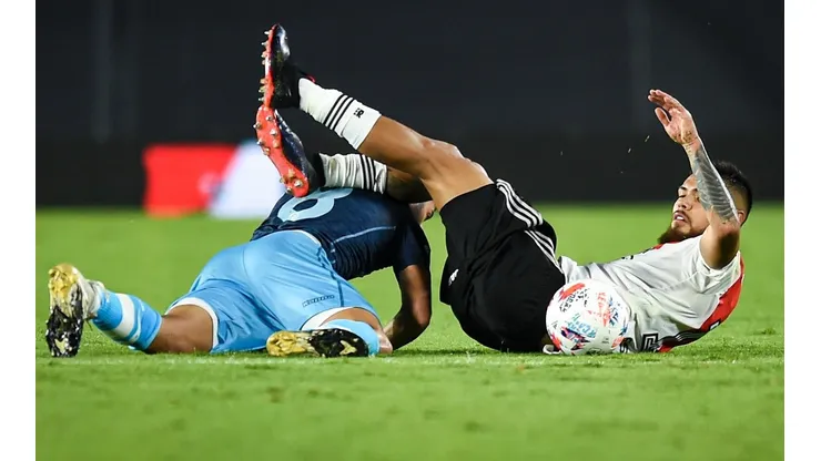 Paulo Díaz sería titular frente a Racing.