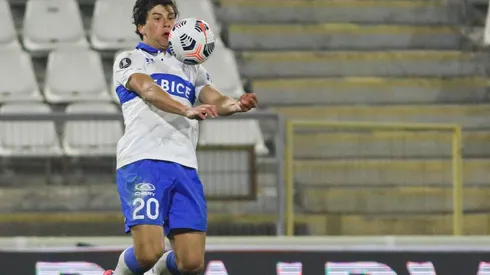 Tapia repetirá como estelar en el once de la franja.