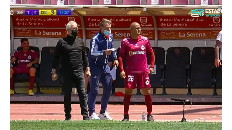 En la banca de La Serena le pidieron a Humberto Suazo que "congelara" el partido ante Coquimbo Unido, pero igualmente no pudieron mantener la victoria.