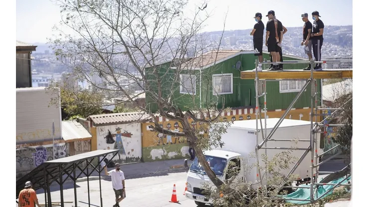 Los riders recorrieron las calles y lugares donde lo dejarán todo para la versión 2022 de Valparaíso Cerro Abajo.
