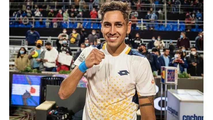 Alejandro Tabilo festejó con su público la victoria que le permite ingresar al Top 100 del Ránking ATP