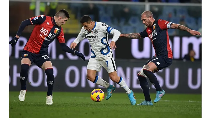 Alexis Sánchez fue titular, pero no logró convertir ante Genoa