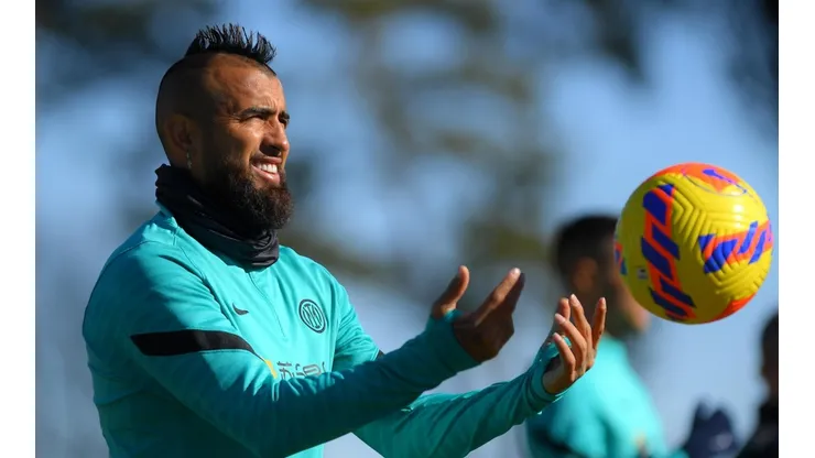 Arturo Vidal también se ha visto impactado con el conflicto bélico en Europa.