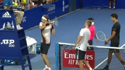 Zverev revienta su raqueta contra la silla del juez en Acapulco