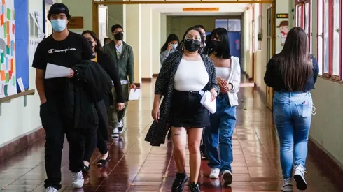 Los estudiantes de primero obtendrán por primera vez la tarjeta este semestre.