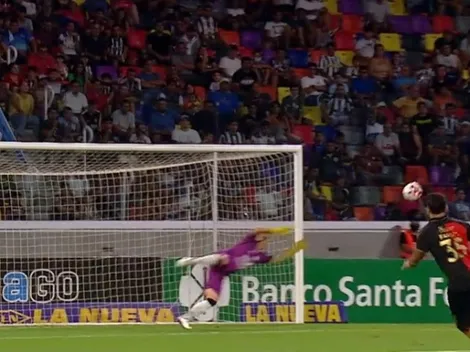 Toselli se luce con tapadón y saca aplausos en Argentina