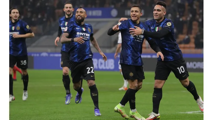 Arturo Vidal y Alexis Sánchez buscarán sumar minutos importantes ante el Genoa por Serie A.