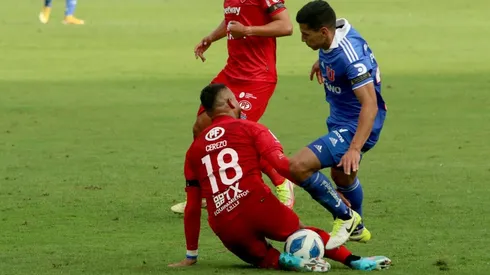 Bernardo Cerezo sufrió con la fuerte entrada de Israel Poblete