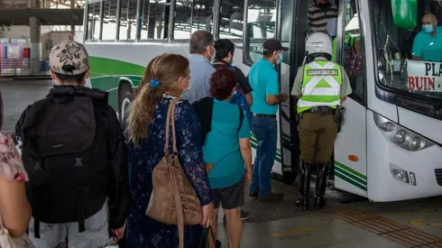 El documento se entrega a personas vacunadas.