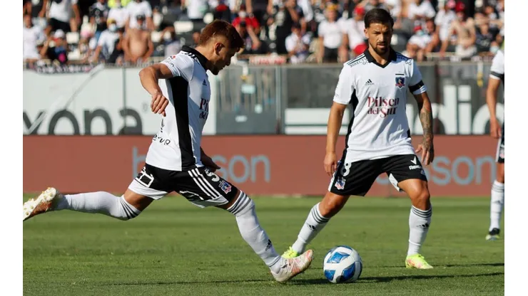 Gil y Costa pueden cambiar sus posiciones por la suspensión de Pavez
