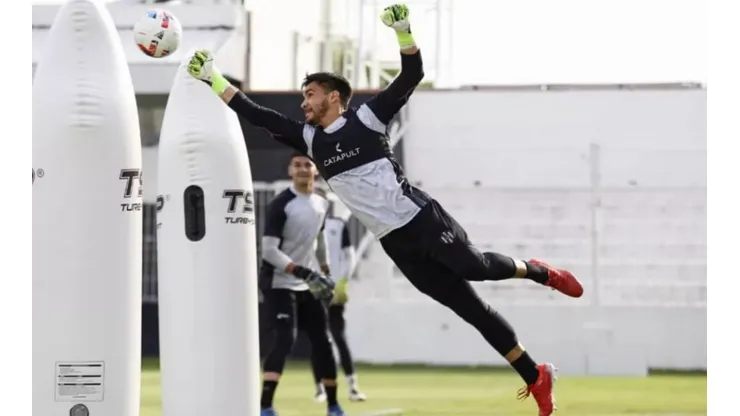 El portero chileno señaló que está feliz de lo que ha sido su paso por el balompié trasandino hasta ahora con la camiseta de Central Córdoba.