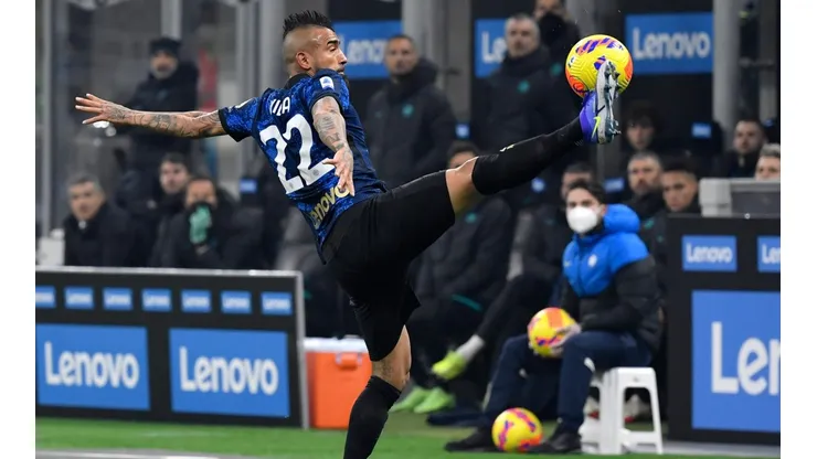 Arturo Vidal dio el centro del descuento del Inter, pero el VAR lo dejó con las ganas de celebrar