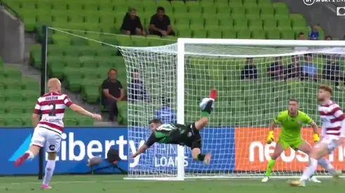 Ben Garuccio marcó un golazo de escorpión en Australia