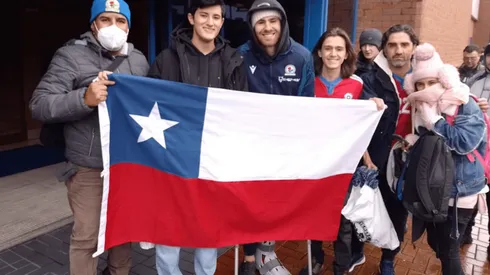 Ben se sacó fotos con hinchas chilenos