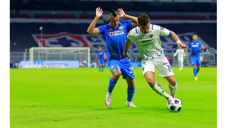 El Monterrey de Sebastián Vegas no pudo con el Puebla de Pablo Parra y Nicolás Larcamón, que se ratificó como puntero