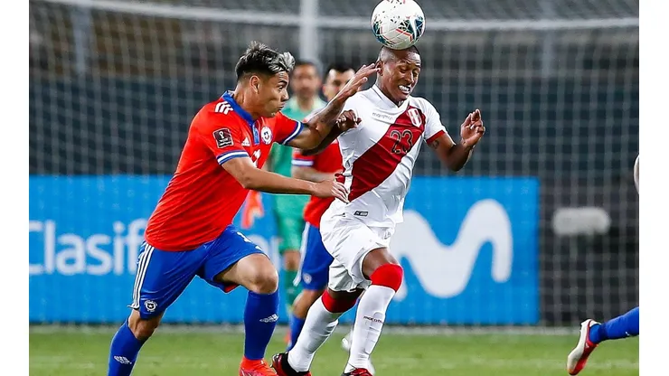 Felipe Mora estará seis semanas en su periodo de recuperación.