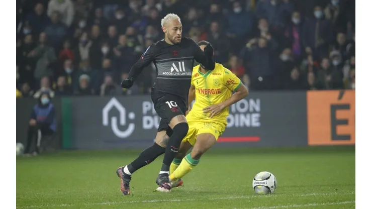 Neymar marcó el gol de PSG pero falló de horrible manera un penal.