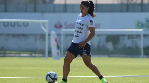 Karen Araya analiza a Ecuador como rival de la Roja femenina