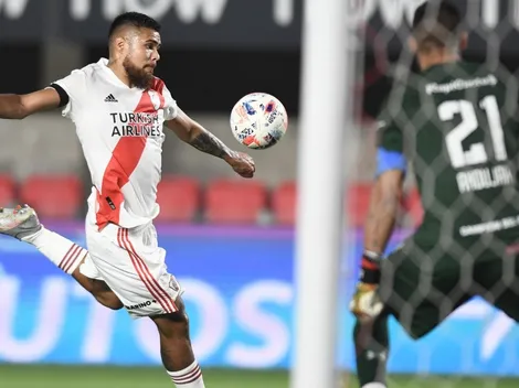 Paulo Díaz marca autogol pero no se echa a morir y River remonta