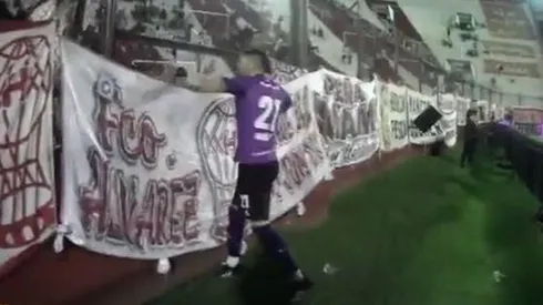 Andújar le lanzó golpes de puño a los hinchas Huracán